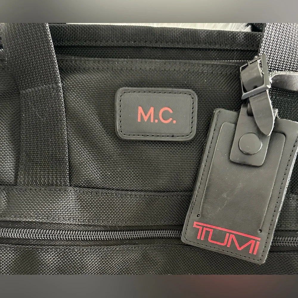 TUMI Black Nylon Messenger Briefcase Business‎ Bag